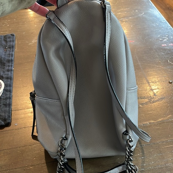 Backpack - Picture 4 of 4